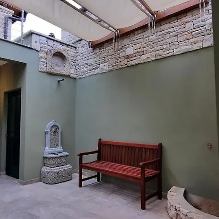 Gitta Apartment Vela Luka