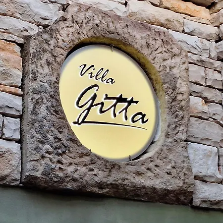 Gitta *